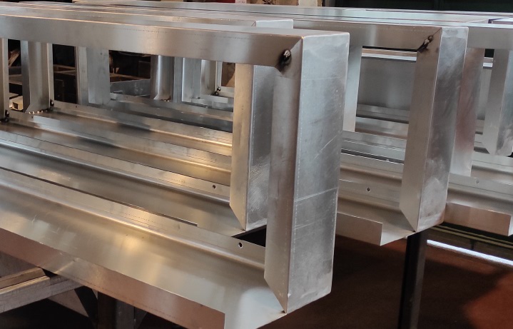 lavorazione cassonetti